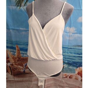 21 Saints White/Cream Wrap V-Neck Sleeveless Spaghetti Strap Bodysuit Size L